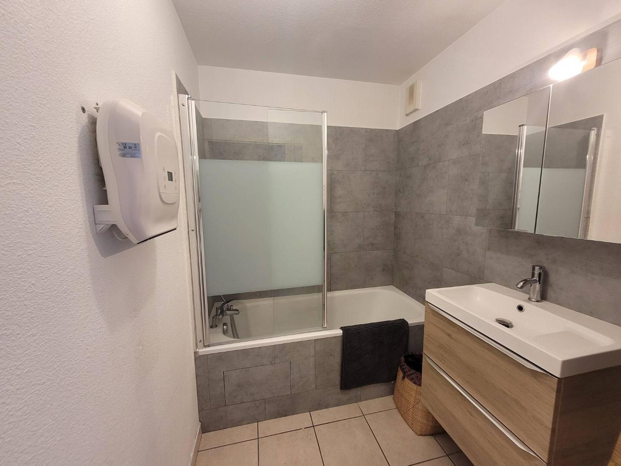Le Jardin D'Hugo Apartment Лат Екстериор снимка