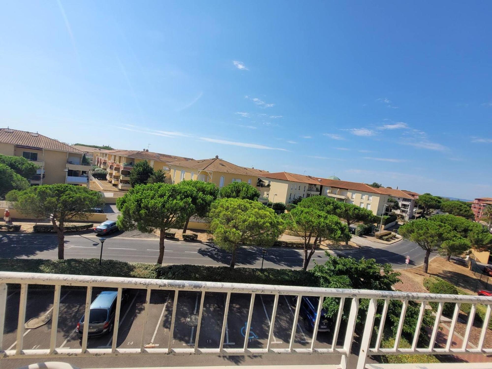 Le Jardin D'Hugo Apartment Лат Екстериор снимка